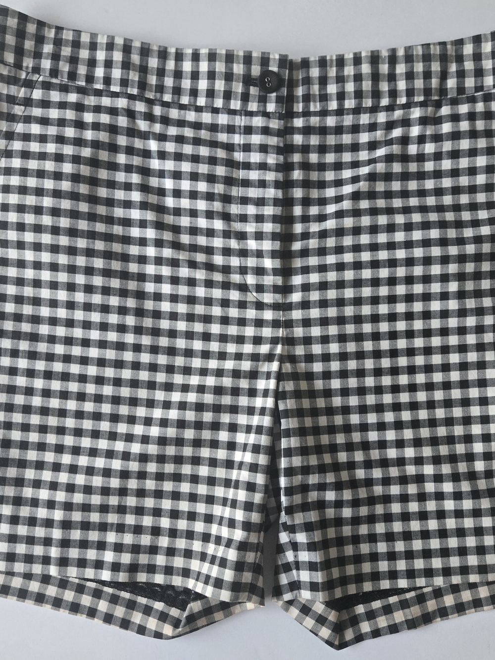 J. McLaughlin Black & White Gingham Waistband Shorts